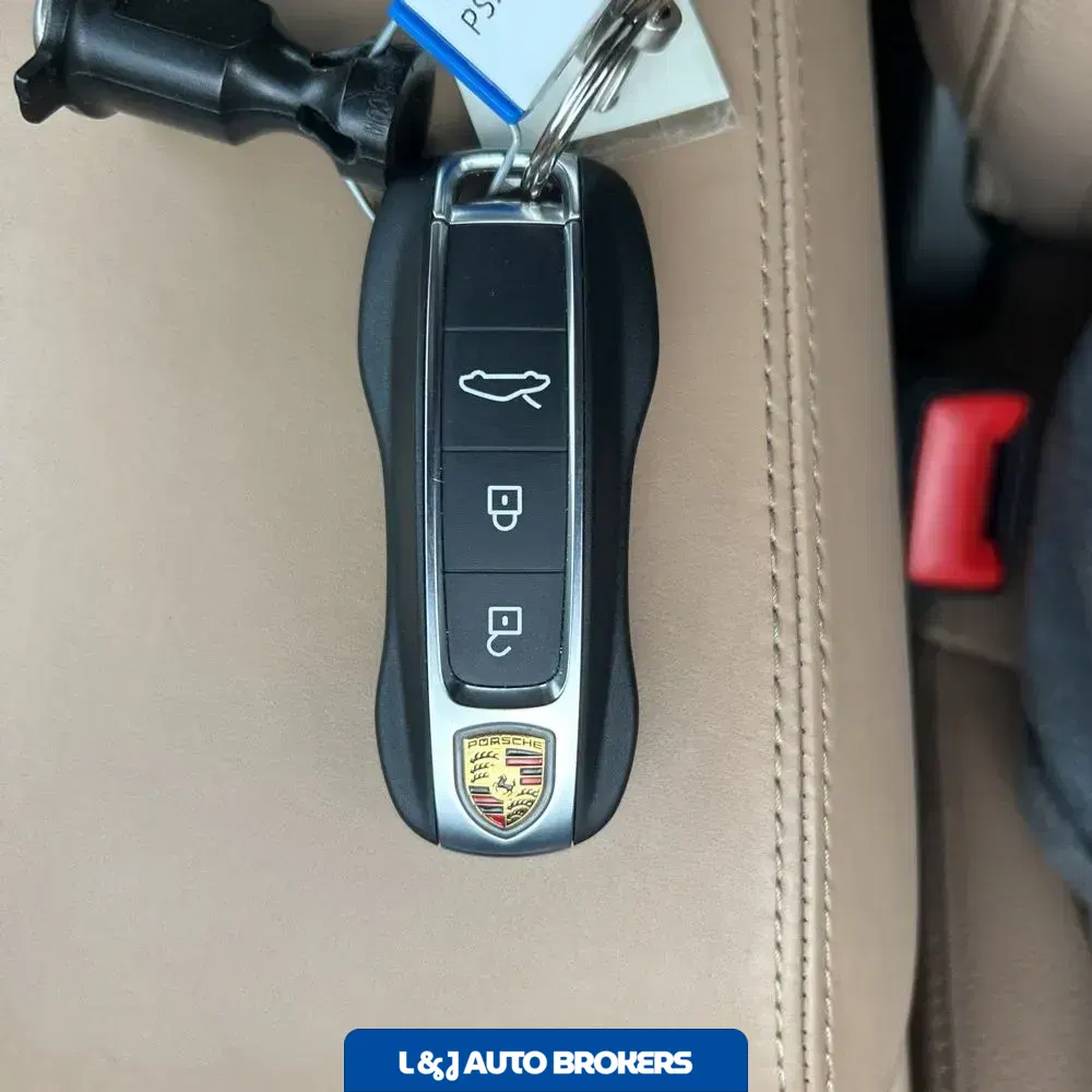 2023 Porsche 911 Carrera