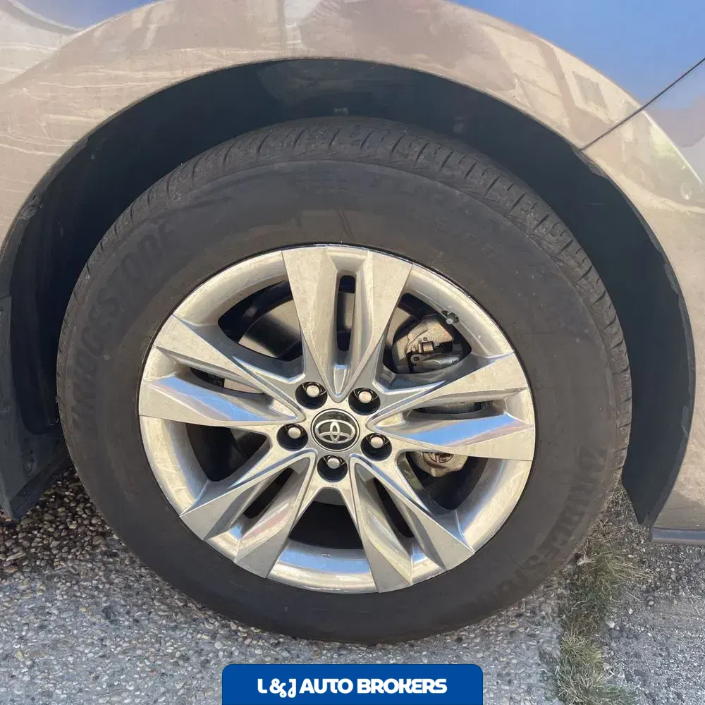2024 Toyota Sienna XLE 7-Passenger