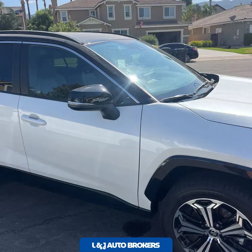 2025 Toyota RAV4 Plug-in Hybrid XSE