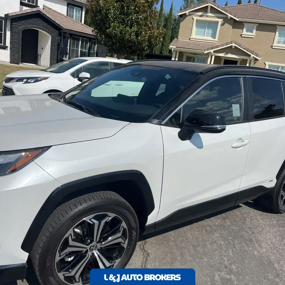 2025 Toyota RAV4 Plug-in Hybrid XSE