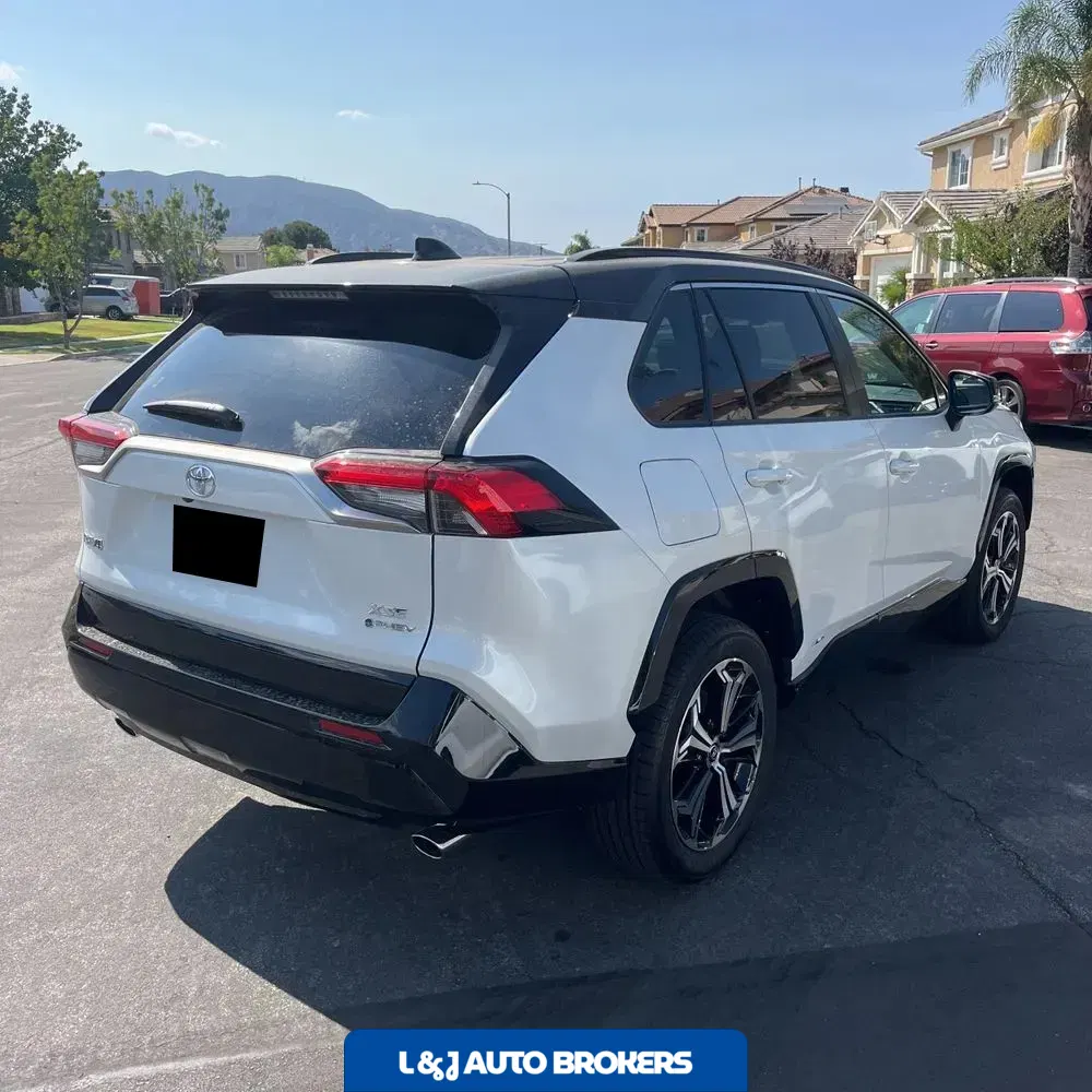 2025 Toyota RAV4 Plug-in Hybrid XSE