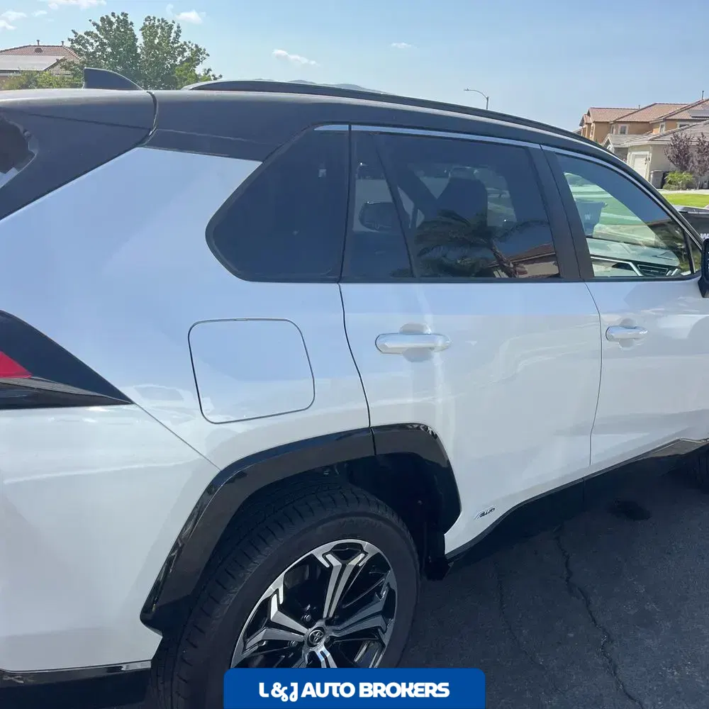 2025 Toyota RAV4 Plug-in Hybrid XSE