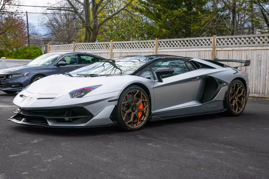 2021 Lamborghini Aventador SVJ Roadster