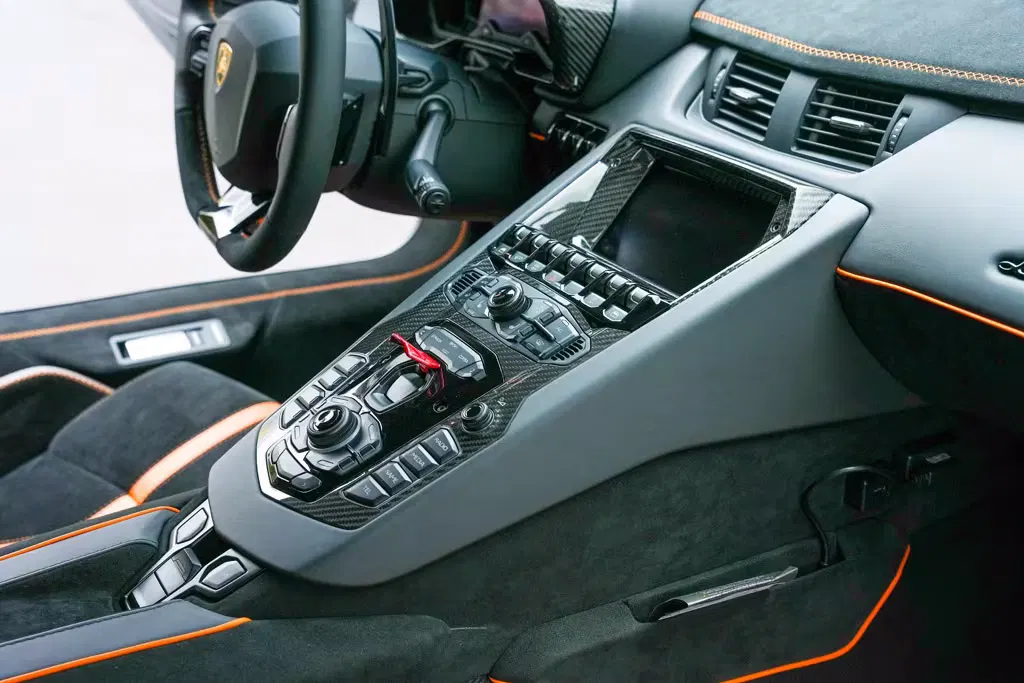 2021 Lamborghini Aventador SVJ Roadster