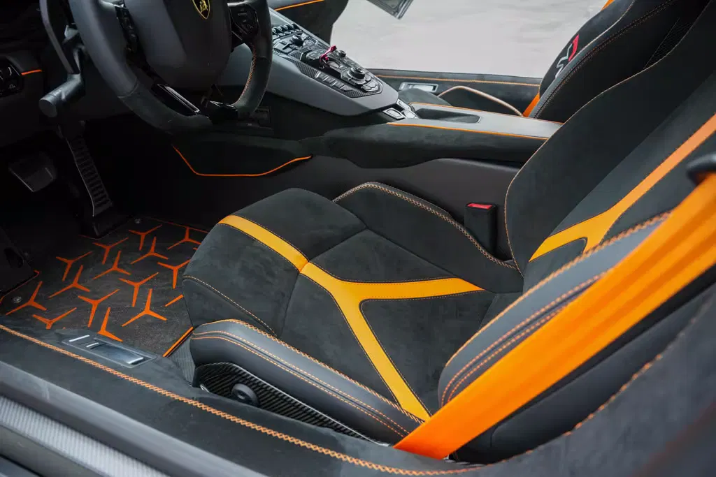 2021 Lamborghini Aventador SVJ Roadster