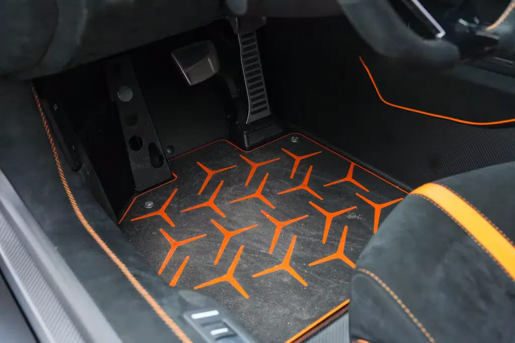 2021 Lamborghini Aventador SVJ Roadster