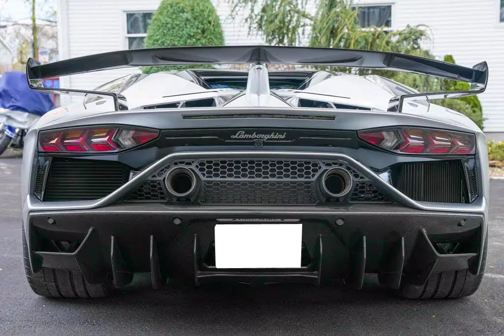 2021 Lamborghini Aventador SVJ Roadster