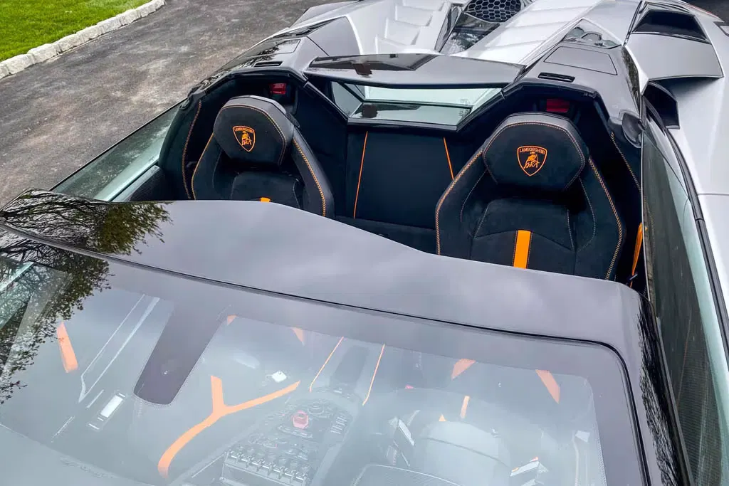 2021 Lamborghini Aventador SVJ Roadster
