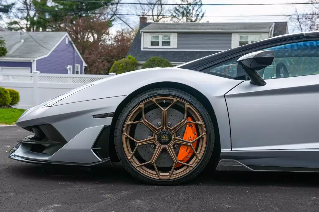 2021 Lamborghini Aventador SVJ Roadster