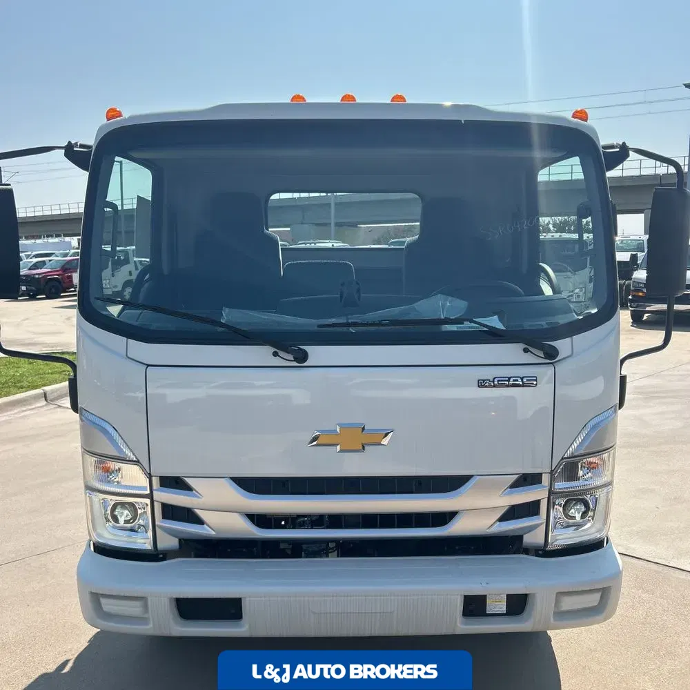 2025 Chevrolet 5500 XG Gas