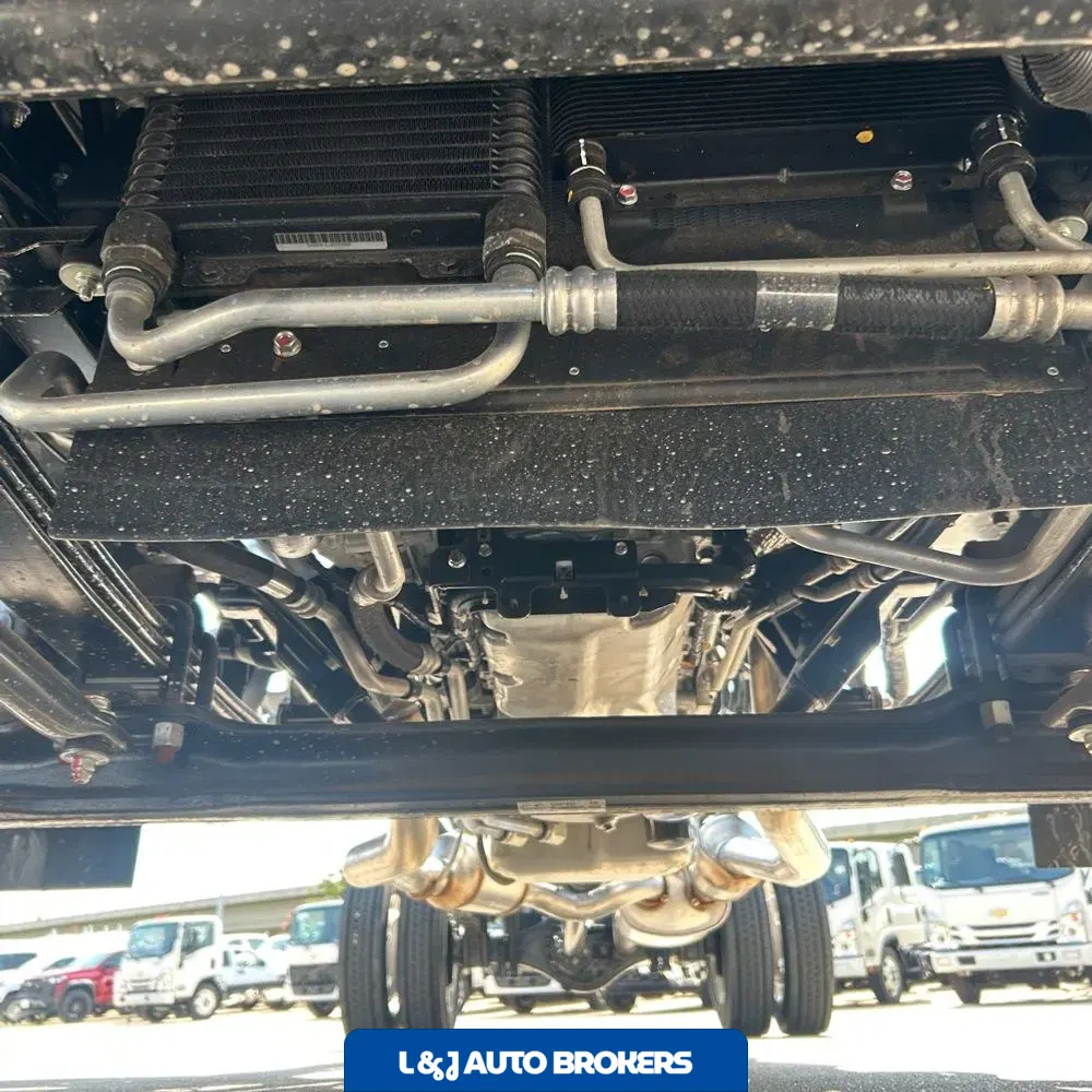 2025 Chevrolet 5500 XG Gas