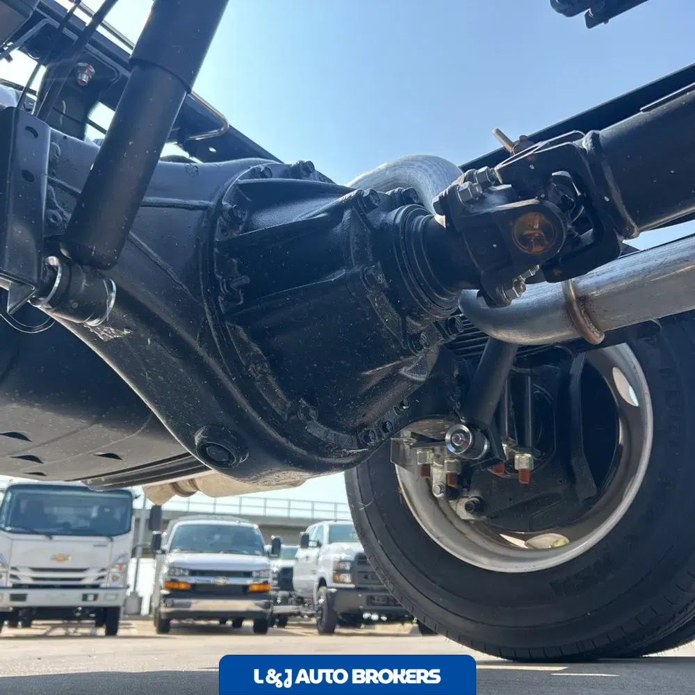 2025 Chevrolet 5500 XG Gas
