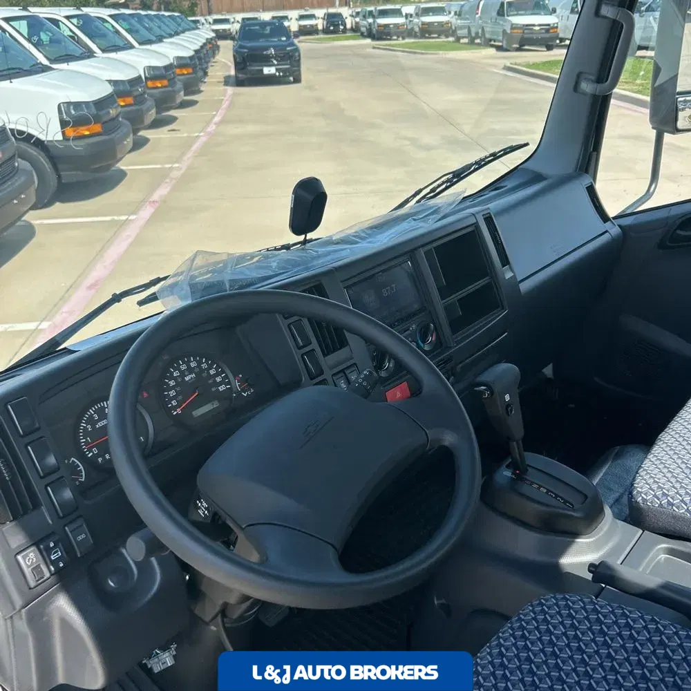 2025 Chevrolet 5500 XG Gas