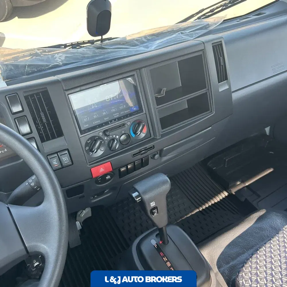 2025 Chevrolet 5500 XG Gas