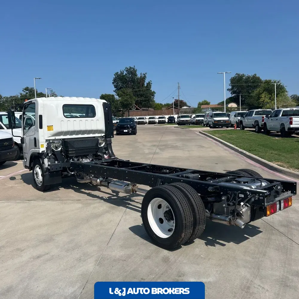 2025 Chevrolet 5500 XG Gas