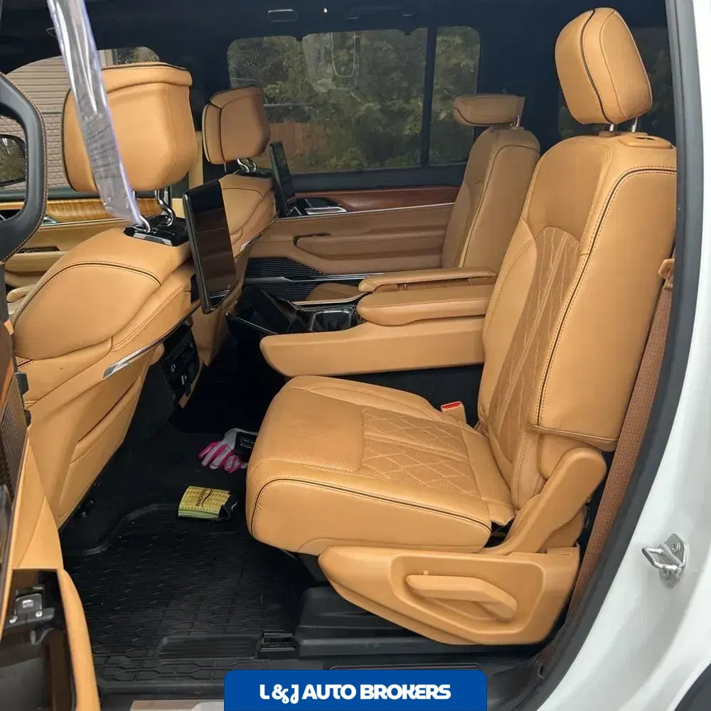 2022 Jeep Grand Wagoneer Series III