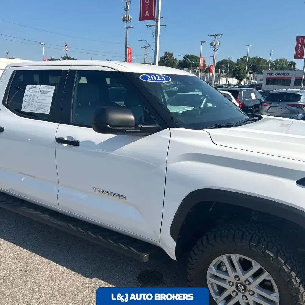 2025 Toyota Tundra SR5