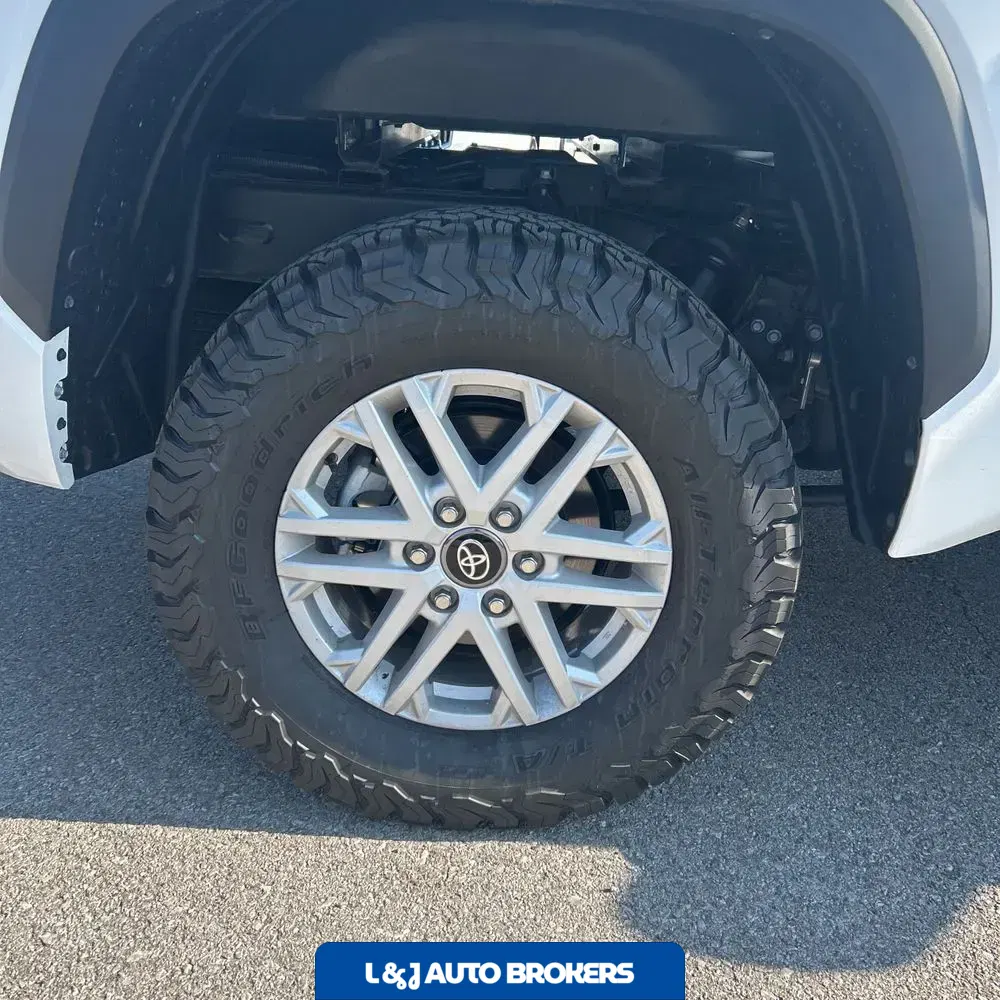 2025 Toyota Tundra SR5