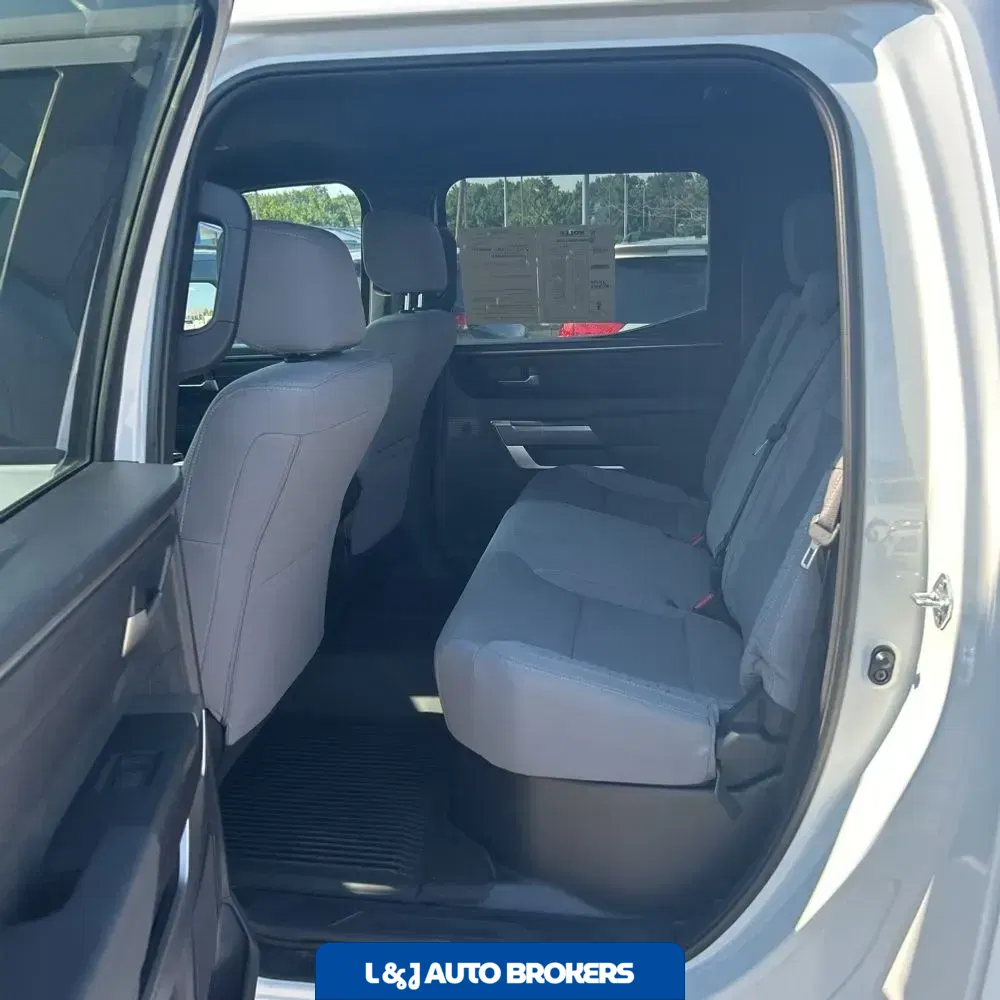 2025 Toyota Tundra SR5