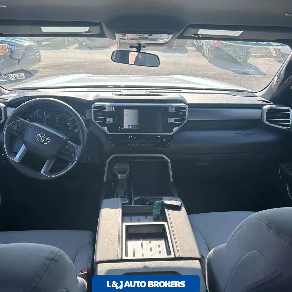 2025 Toyota Tundra SR5