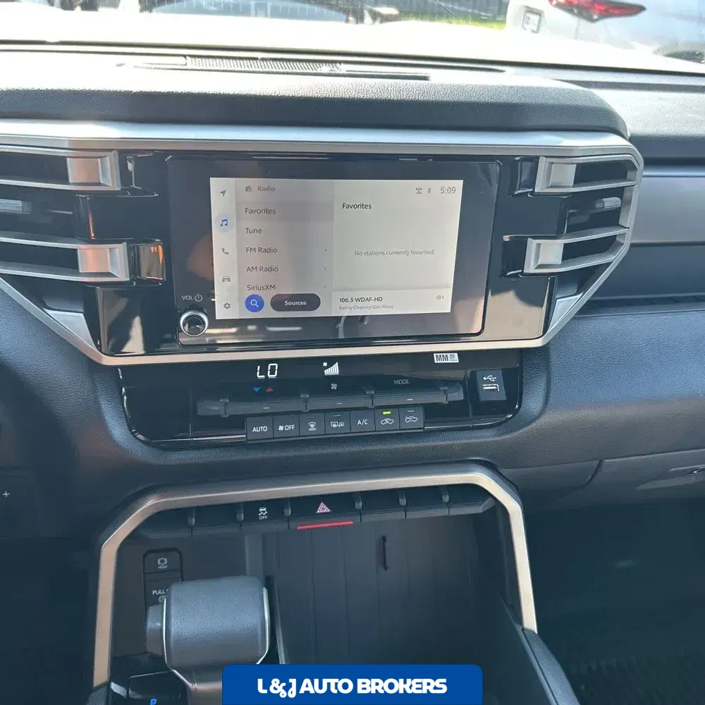 2025 Toyota Tundra SR5