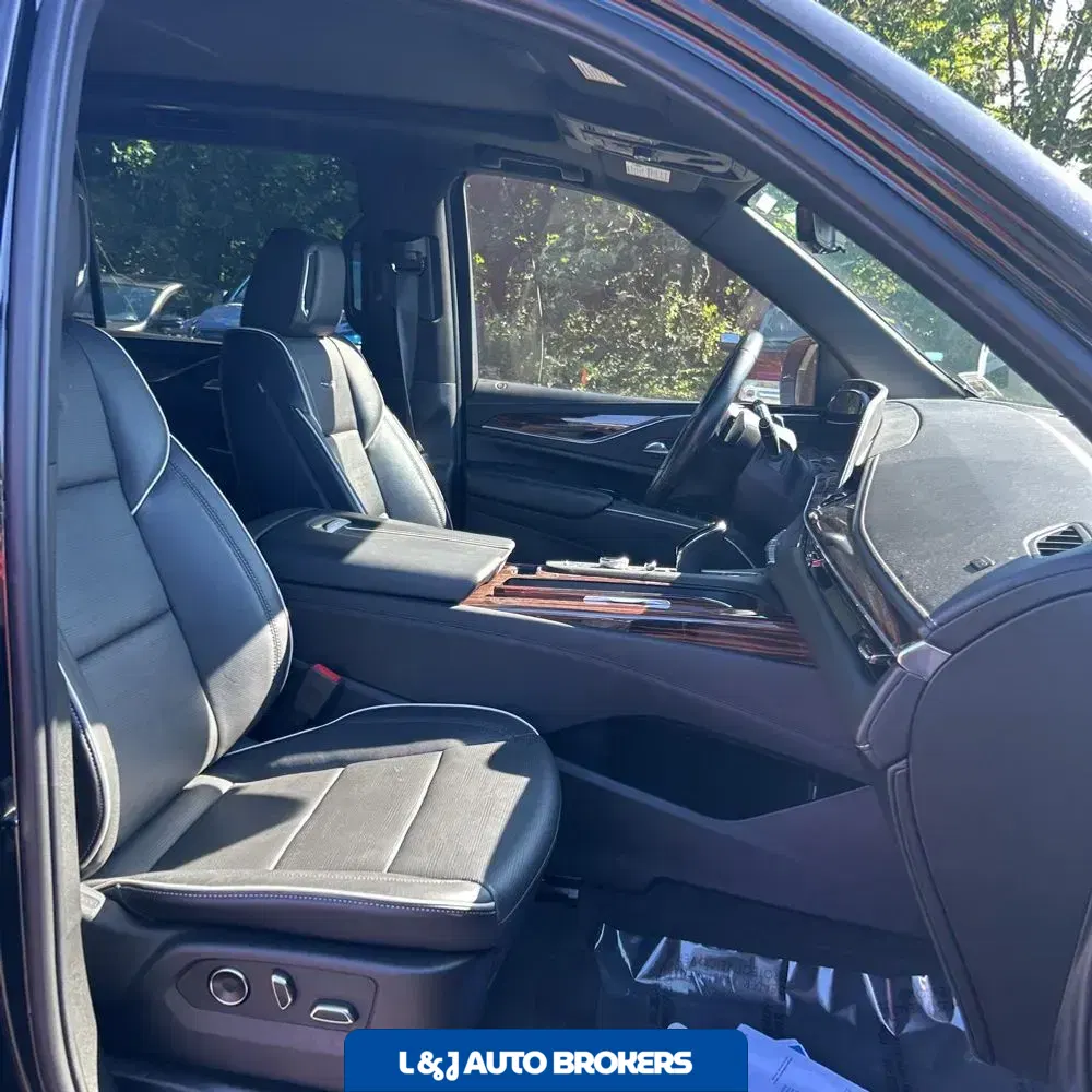 2023 Cadillac Escalade ESV Premium Luxury