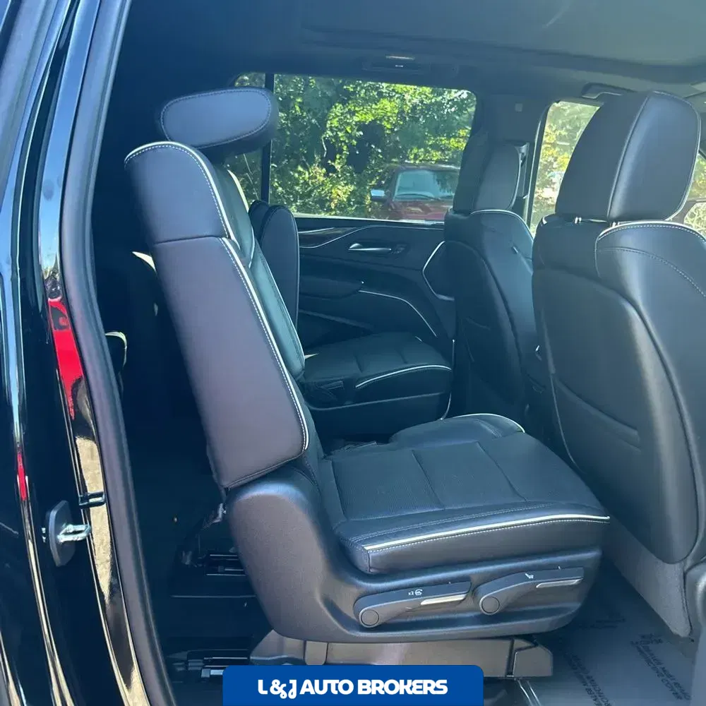 2023 Cadillac Escalade ESV Premium Luxury