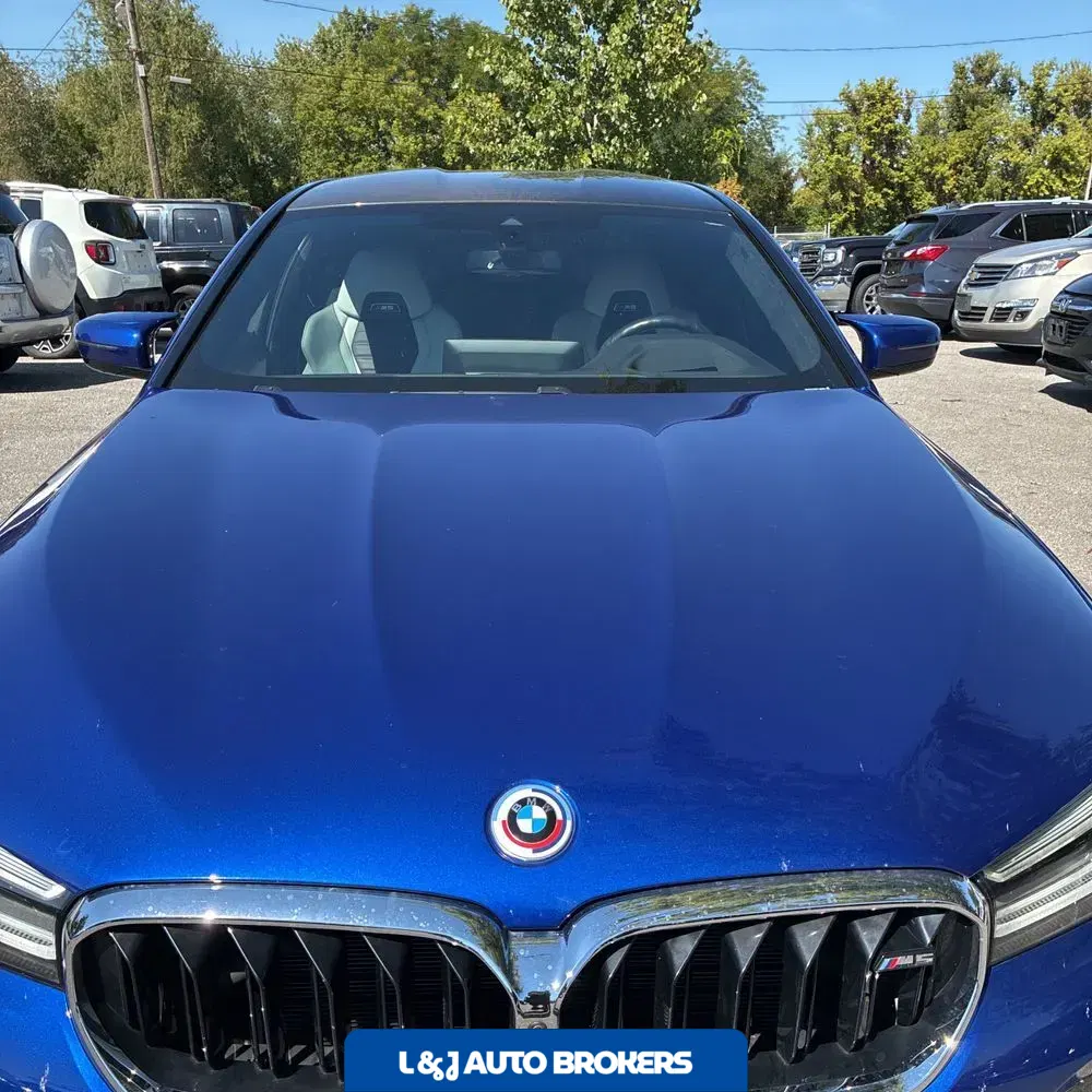 2023 BMW M5