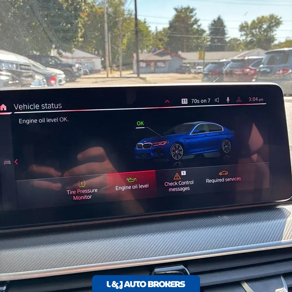 2023 BMW M5