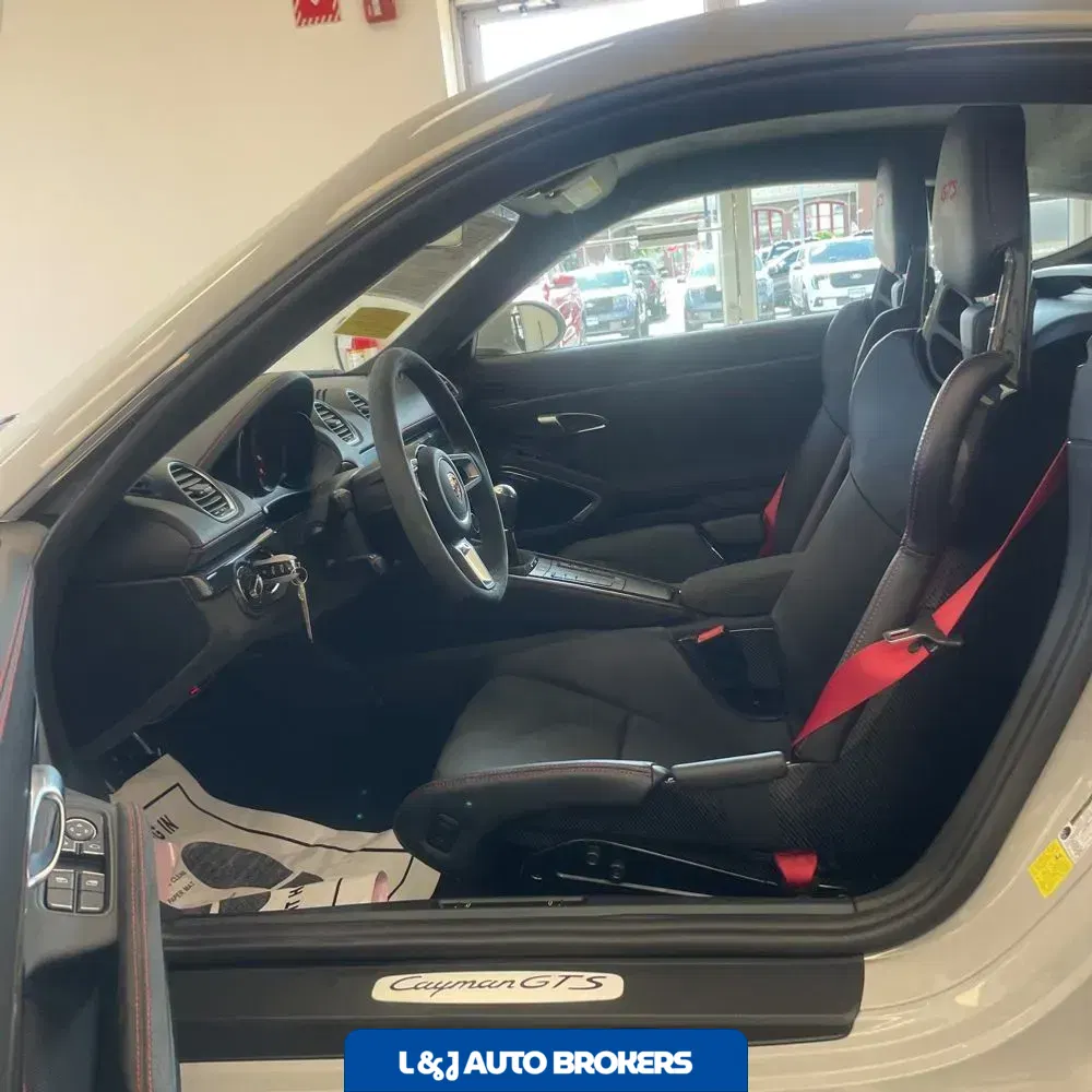 2024 Porsche 718 Cayman GTS 4.0