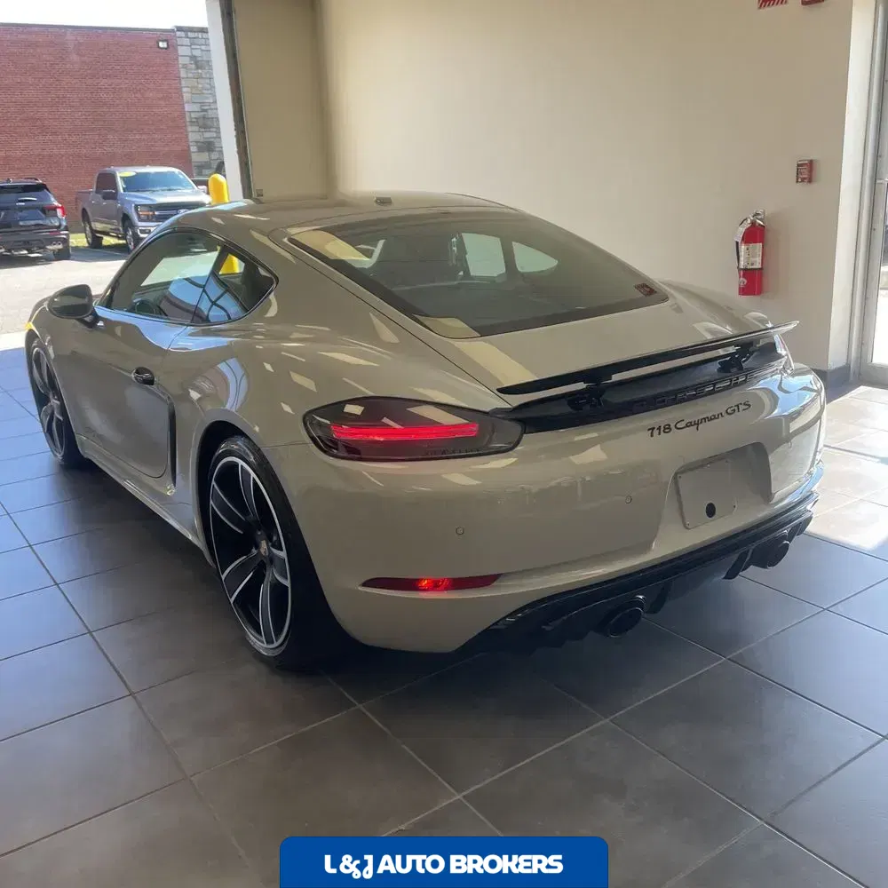 2024 Porsche 718 Cayman GTS 4.0