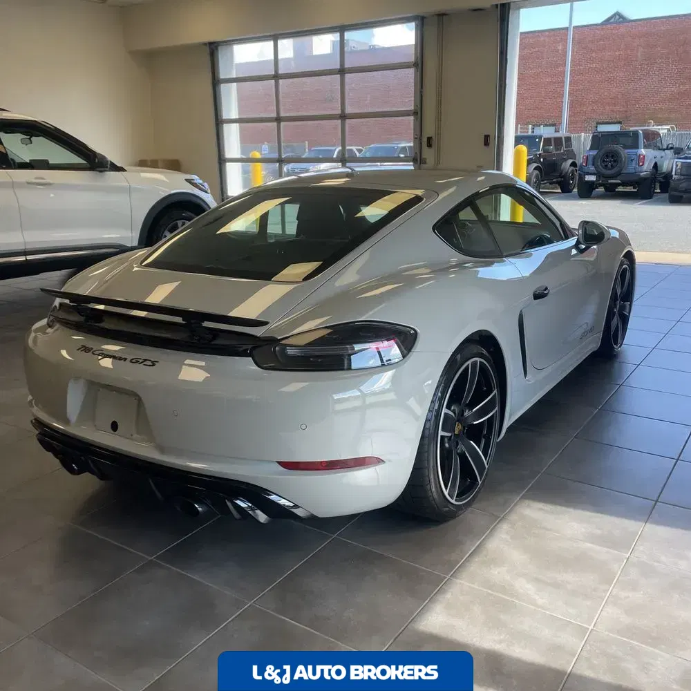 2024 Porsche 718 Cayman GTS 4.0