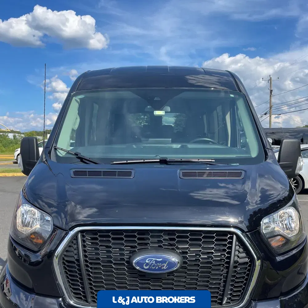 2025 Ford Transit 350 XLT