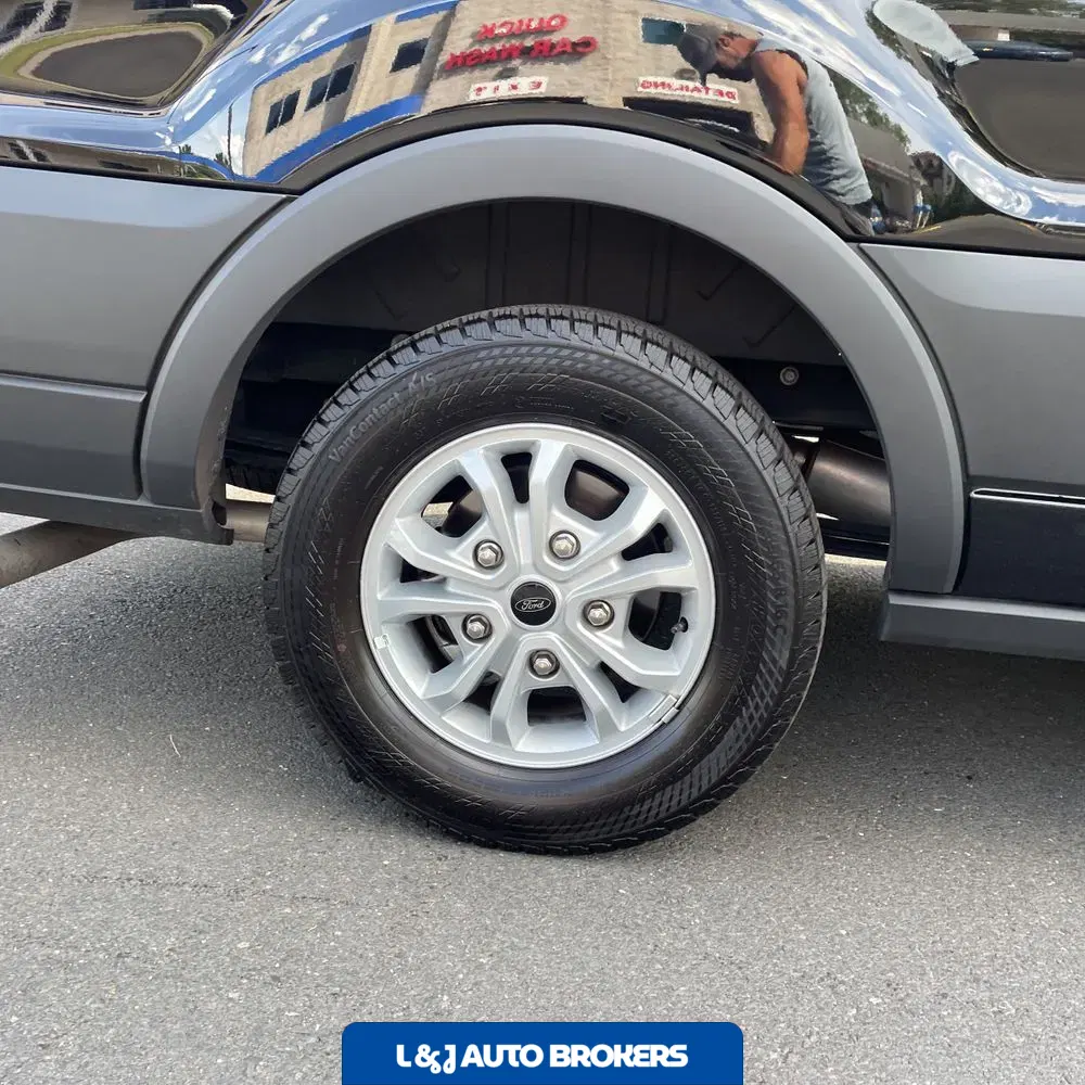 2025 Ford Transit 350 XLT