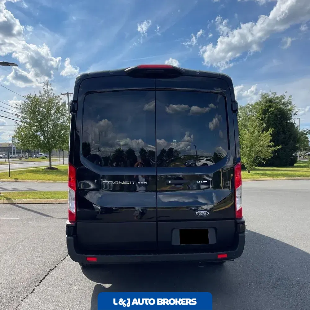 2025 Ford Transit 350 XLT