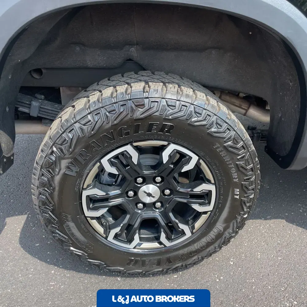 2024 Chevrolet Silverado 1500 ZR2