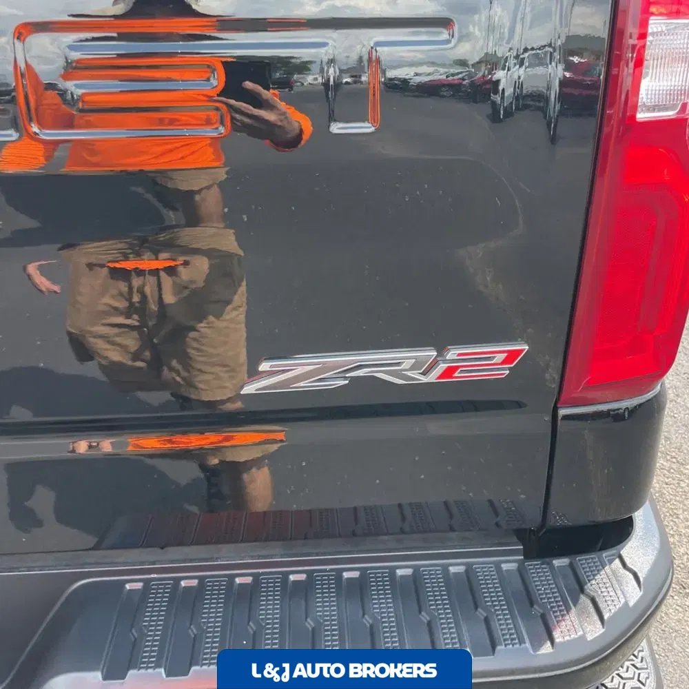 2024 Chevrolet Silverado 1500 ZR2