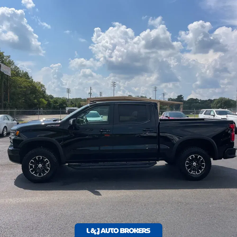 2024 Chevrolet Silverado 1500 ZR2