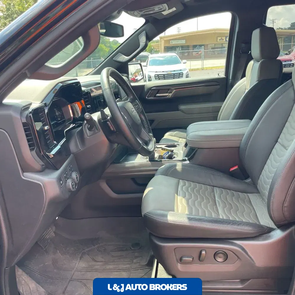 2024 Chevrolet Silverado 1500 ZR2