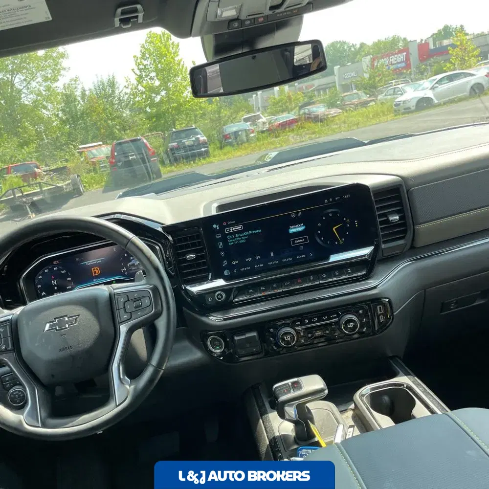 2024 Chevrolet Silverado 1500 ZR2