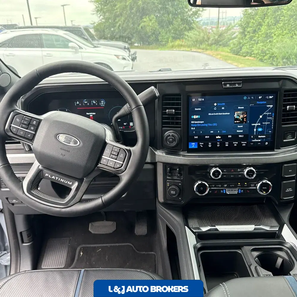 2025 Ford F-450 Super Duty Platinum