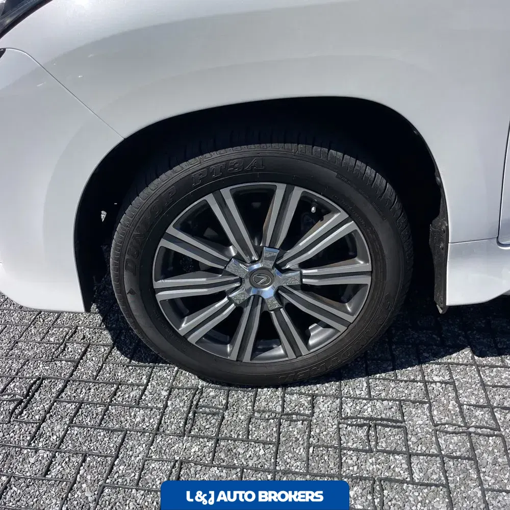 2017 Lexus LX 570 Base