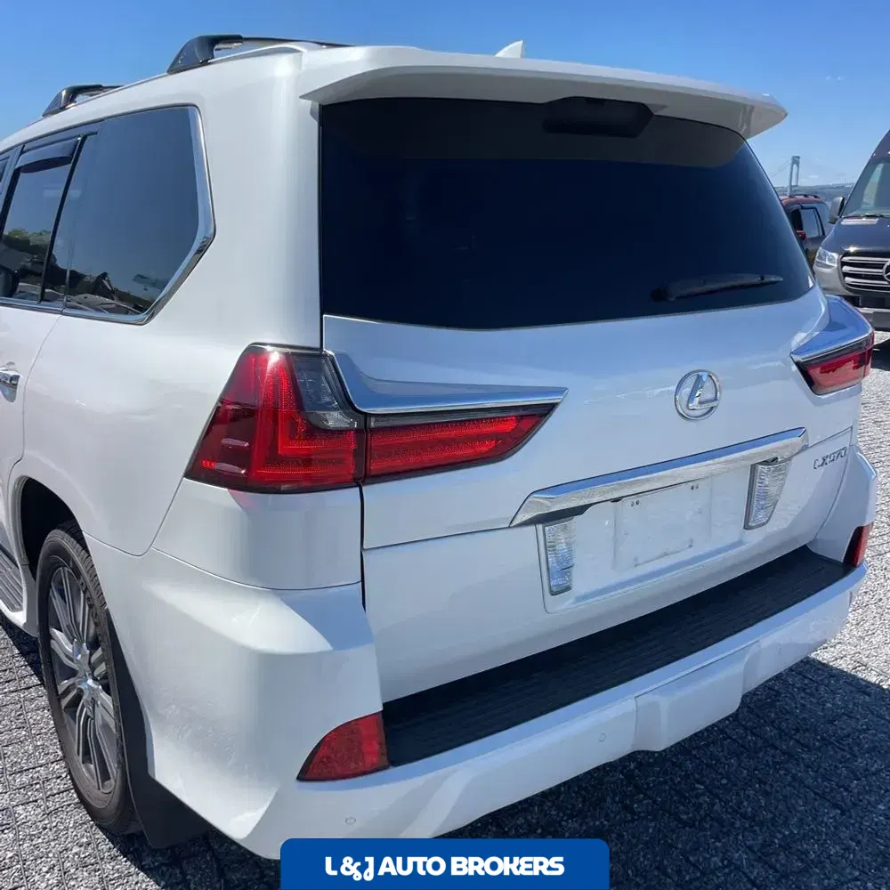 2017 Lexus LX 570 Base
