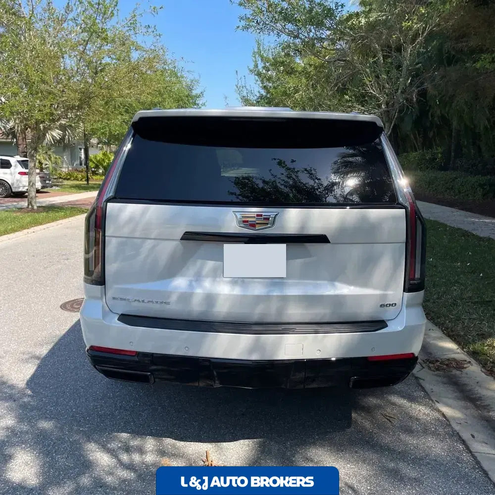2025 Cadillac Escalade Sport Platinum