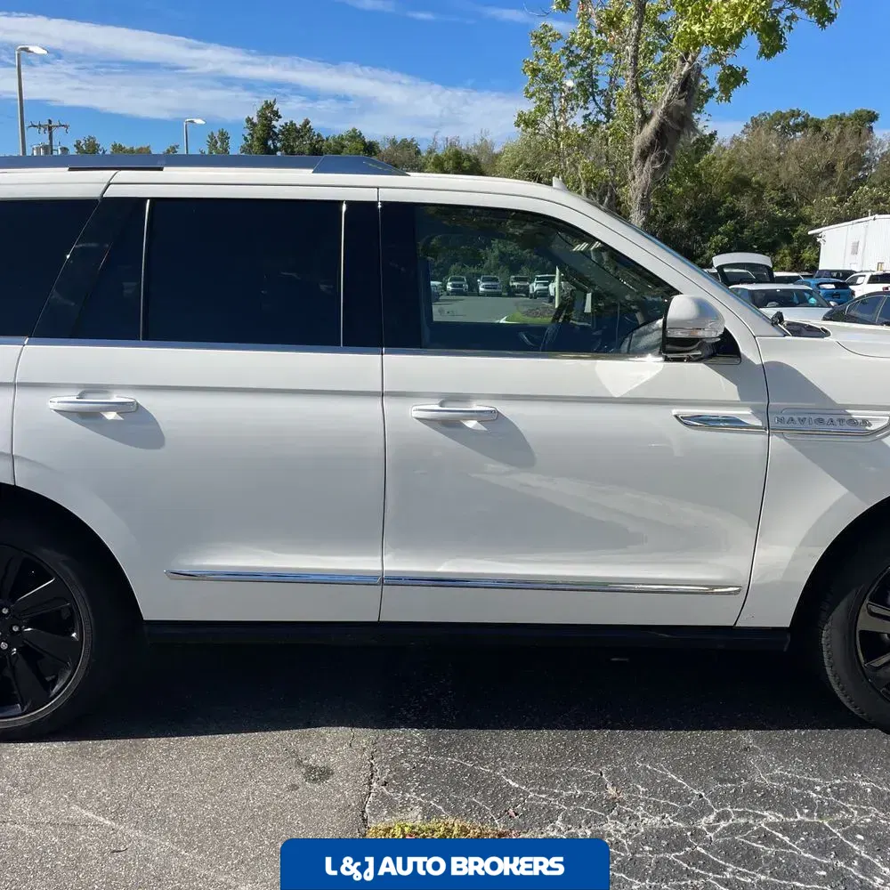2022 Lincoln Navigator Reserve