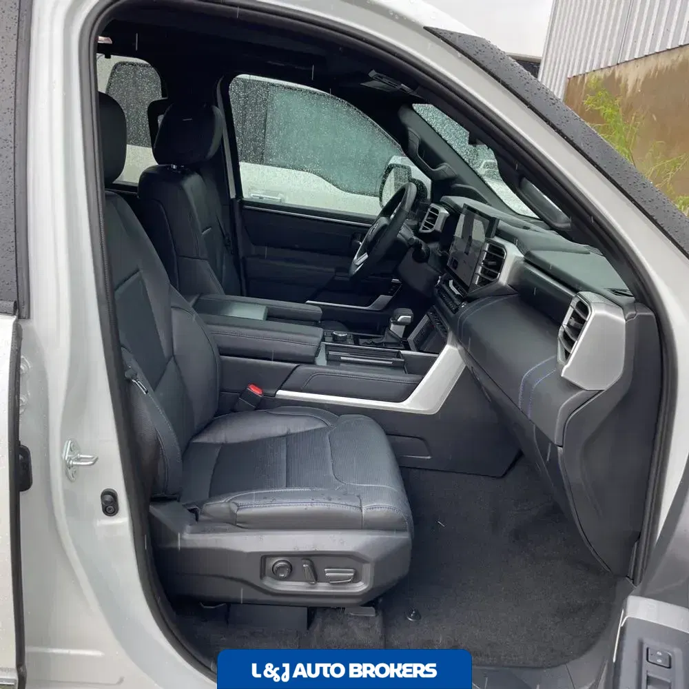 2025 Toyota Sequoia Platinum