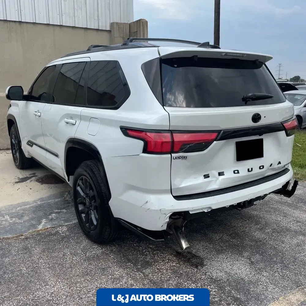 2025 Toyota Sequoia Platinum