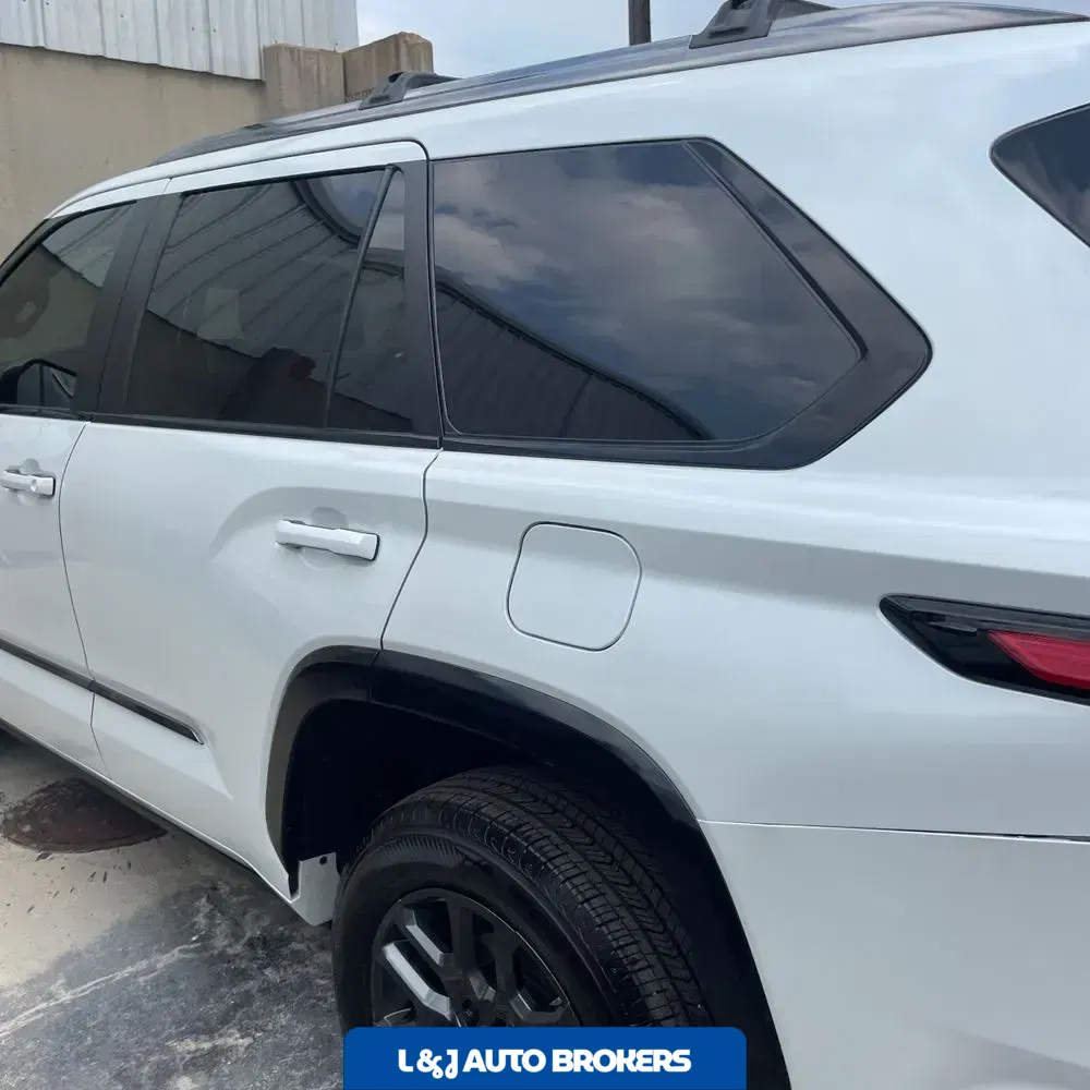 2025 Toyota Sequoia Platinum