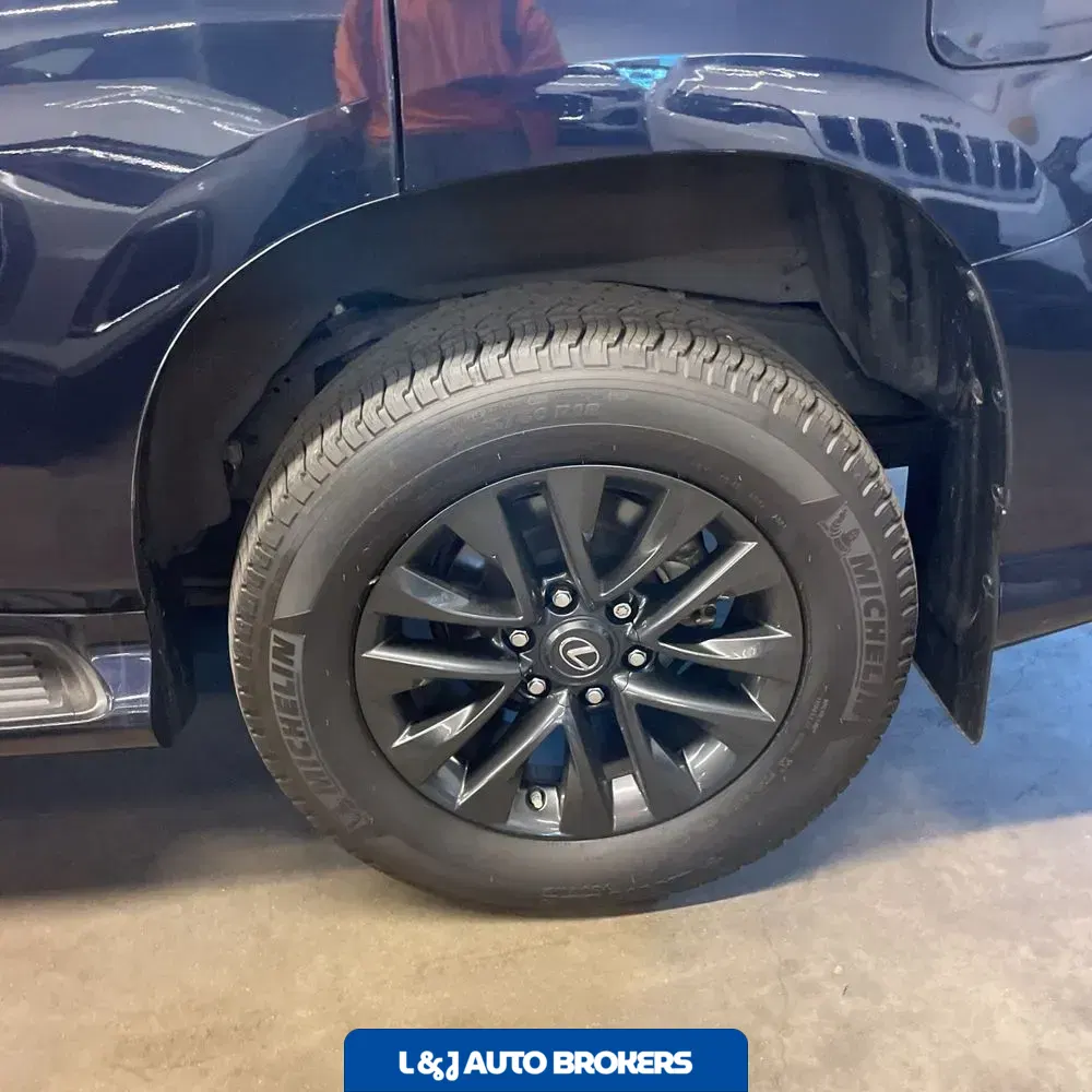 2023 Lexus GX 460 Base