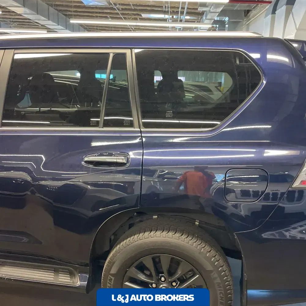 2023 Lexus GX 460 Base